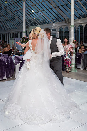 ISLA GLADSTONE WEDDING LIVERPOOL