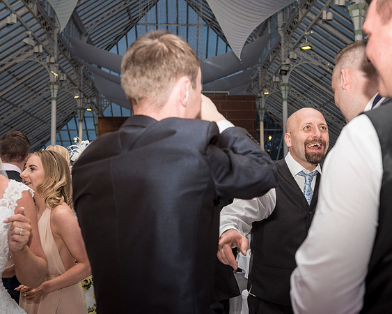 ISLA GLADSTONE WEDDING LIVERPOOL