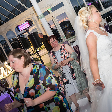 ISLA GLADSTONE WEDDING LIVERPOOL