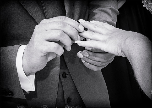 ISLA GLADSTONE WEDDING LIVERPOOL