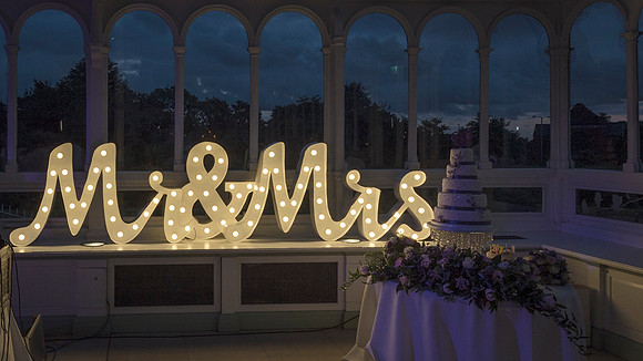 ISLA GLADSTONE WEDDING LIVERPOOL