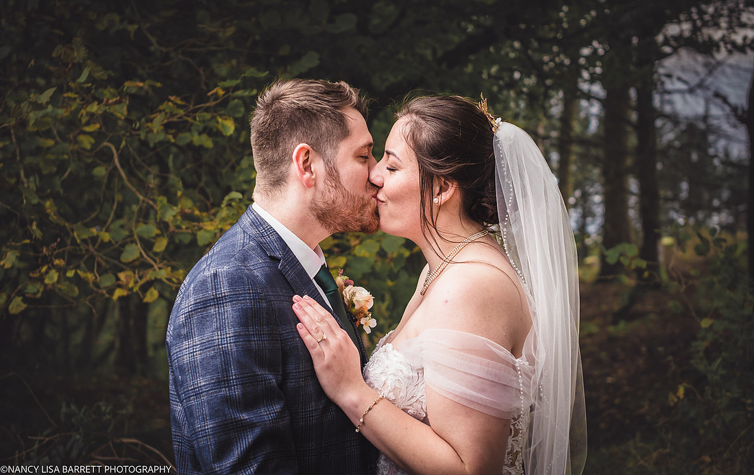 RIBBLE VALLEY AND PRESTON WEDDING - LANCASHIRE