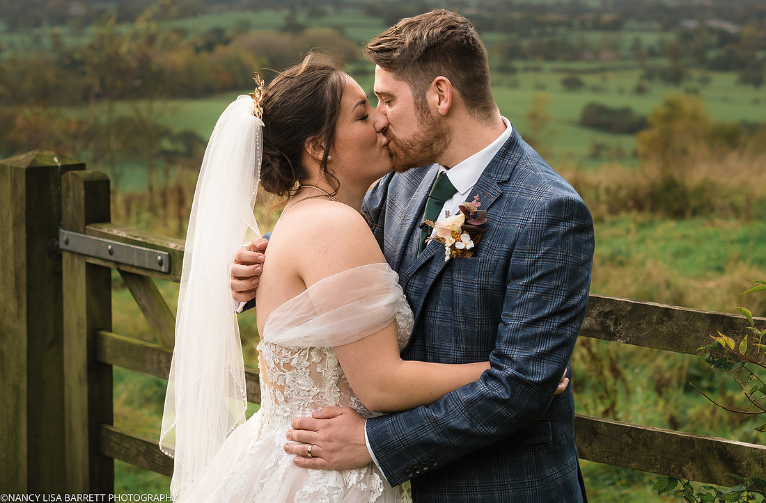RIBBLE VALLEY AND PRESTON WEDDING - LANCASHIRE