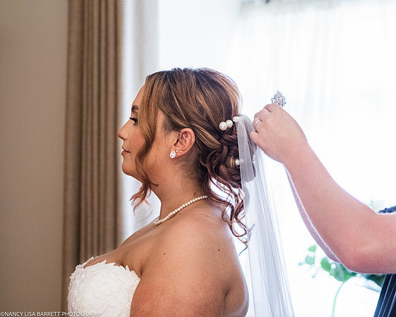 GIRLS GET READY AT BEESTON MANOR WEDDING