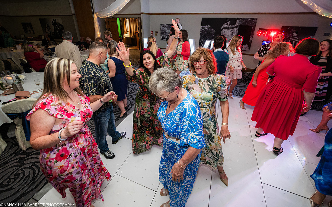 WEDDING CAKE AND DANCE AT THE LANCASTER HOUSE HOTEL, BAILRIGG, LANCASTER, LANCASHIRE