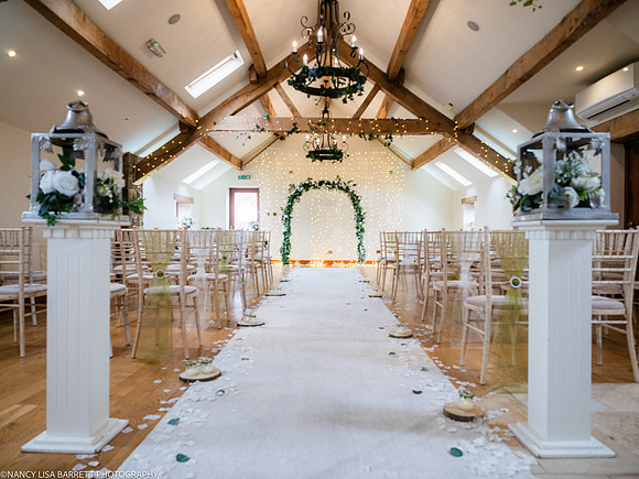 GIRLS GET READY AT BEESTON MANOR WEDDING