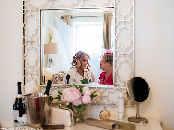 GIRLS GET READY AT BEESTON MANOR WEDDING