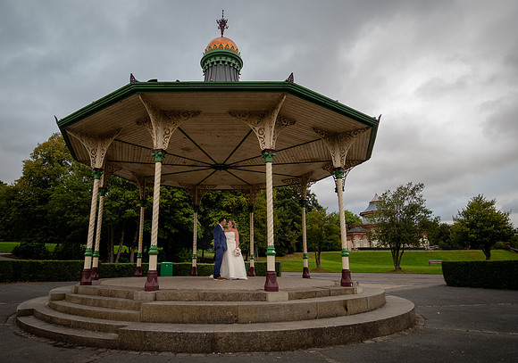 MESNES PARK WEDDING, THE LODGE, WIGAN, LANCASHIRE
