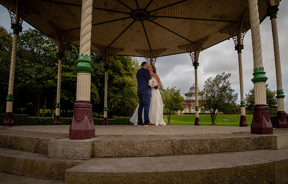 MESNES PARK WEDDING, THE LODGE, WIGAN, LANCASHIRE