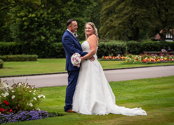 MESNES PARK WEDDING, THE LODGE, WIGAN, LANCASHIRE