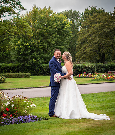 MESNES PARK WEDDING, THE LODGE, WIGAN, LANCASHIRE