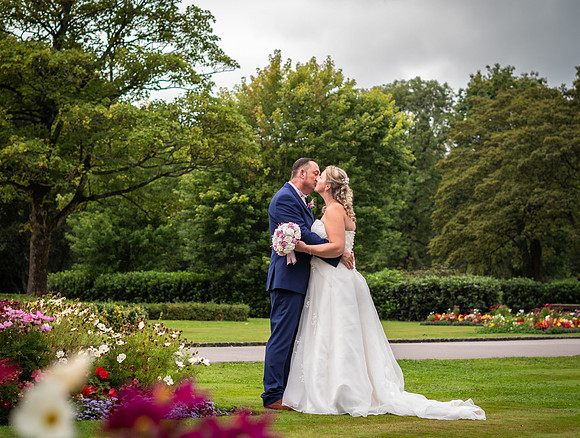 MESNES PARK WEDDING, THE LODGE, WIGAN, LANCASHIRE