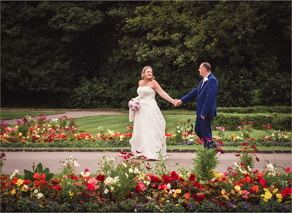 MESNES PARK WEDDING, THE LODGE, WIGAN, LANCASHIRE