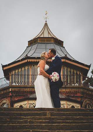 MESNES PARK WEDDING, THE LODGE, WIGAN, LANCASHIRE