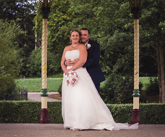 MESNES PARK WEDDING, THE LODGE, WIGAN, LANCASHIRE