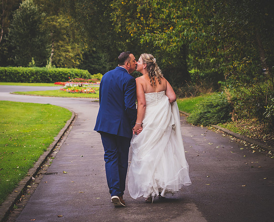 MESNES PARK WEDDING, THE LODGE, WIGAN, LANCASHIRE