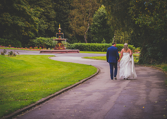 MESNES PARK WEDDING, THE LODGE, WIGAN, LANCASHIRE