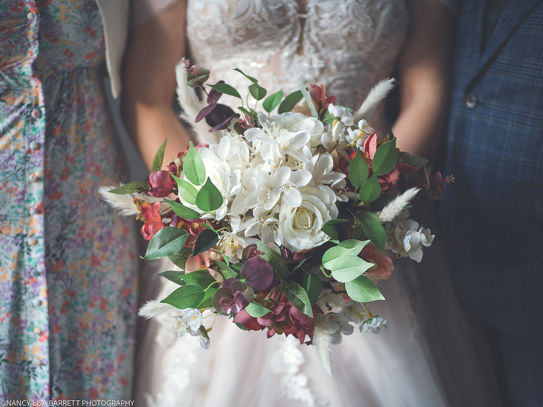 RIBBLE VALLEY & PRESTON WEDDING - LANCASHIRE