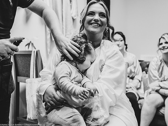 GIRLS GET READY AT BEESTON MANOR WEDDING