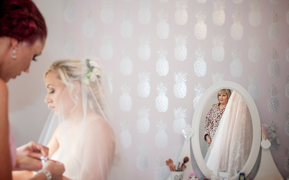 BROCKHOLES NATURE RESERVE WEDDING, PRESTON, LANCASHIRE, NORTH WEST