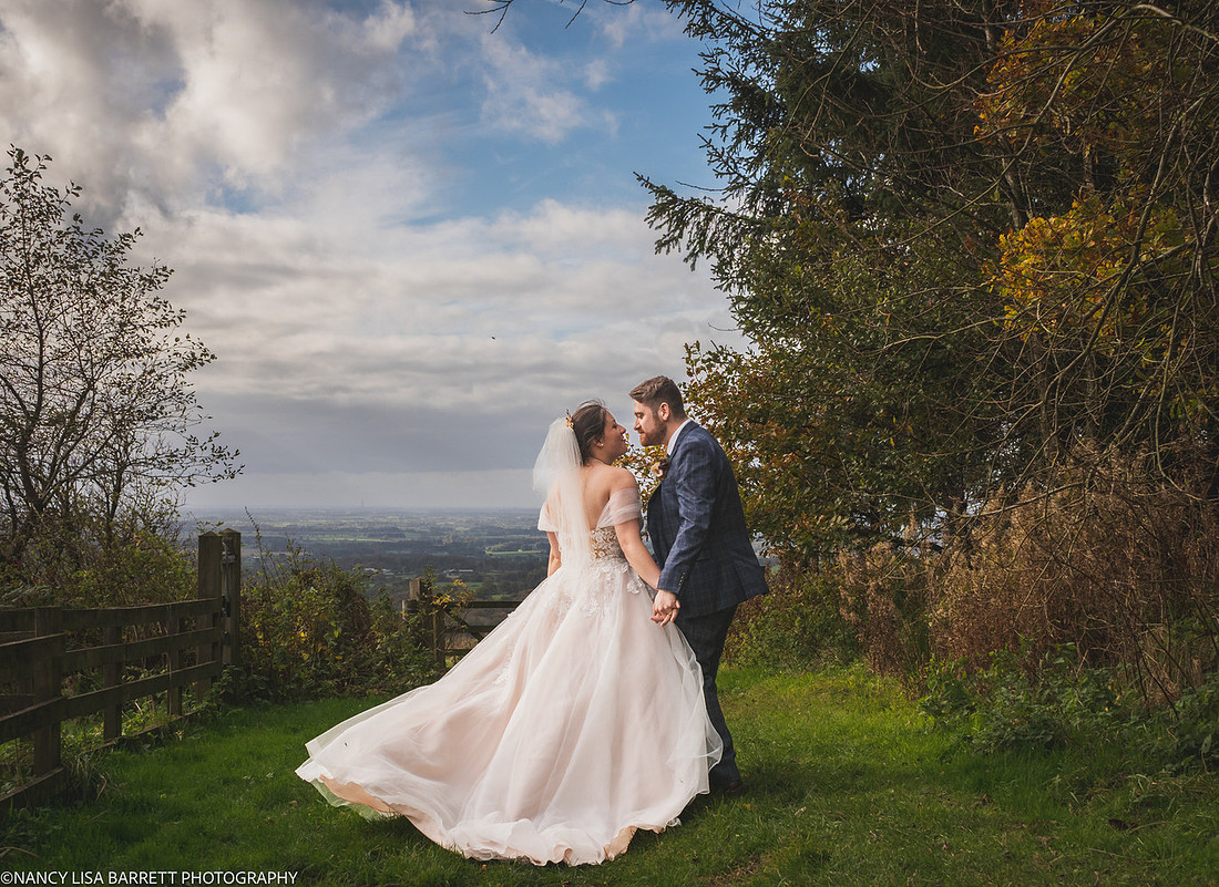 RIBBLE VALLEY AND PRESTON WEDDING - LANCASHIRE