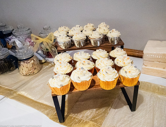 WEDDING CAKE AND DANCE AT THE LANCASTER HOUSE HOTEL, BAILRIGG, LANCASTER, LANCASHIRE