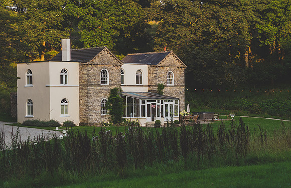 GISBURNE PARK ESTATE WEDDING, CLITHEROE, RIBBLE VALLEY, LANCASHIRE