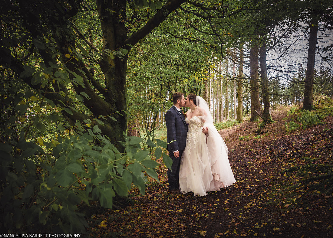 RIBBLE VALLEY AND PRESTON WEDDING - LANCASHIRE