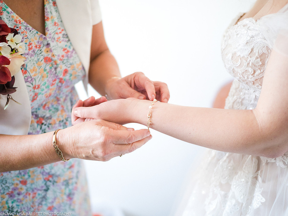 RIBBLE VALLEY & PRESTON WEDDING - LANCASHIRE