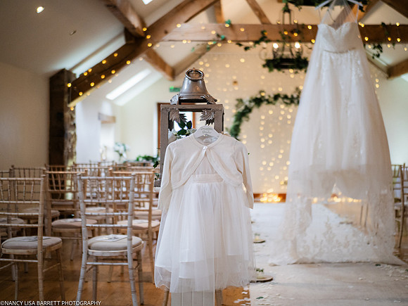 GIRLS GET READY AT BEESTON MANOR WEDDING