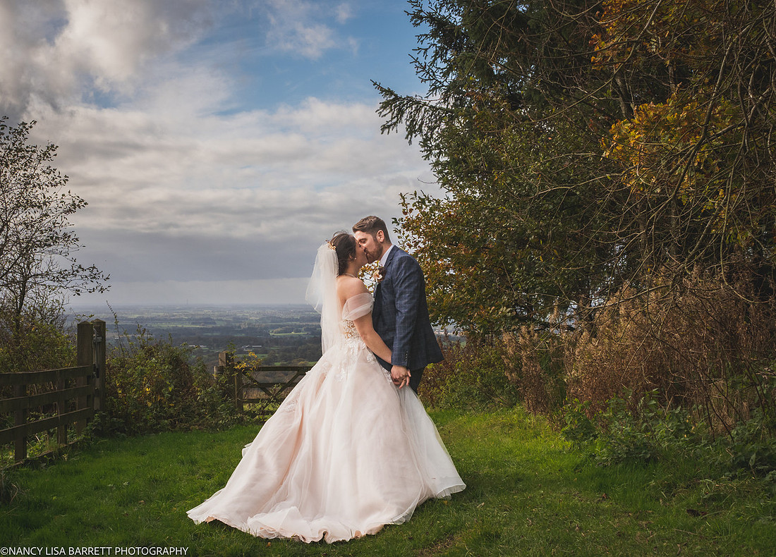 RIBBLE VALLEY AND PRESTON WEDDING - LANCASHIRE