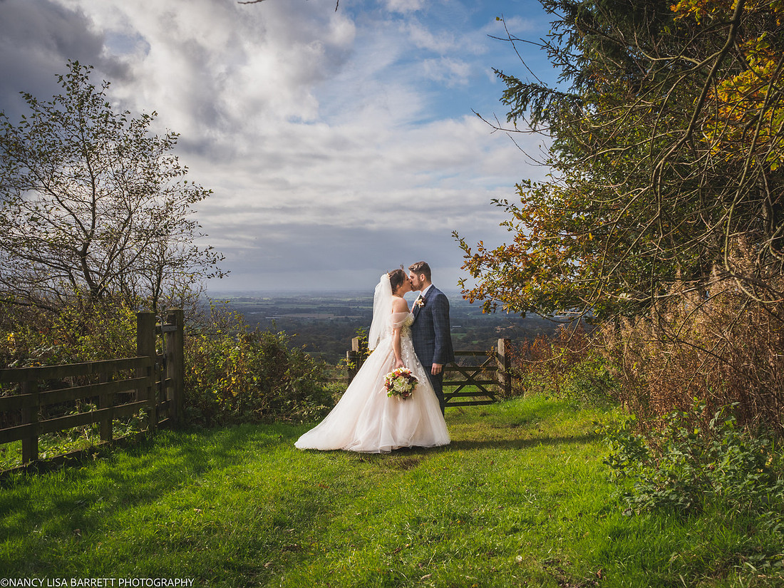 RIBBLE VALLEY AND PRESTON WEDDING - LANCASHIRE
