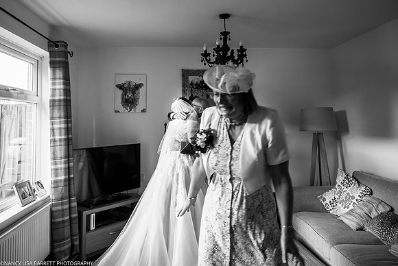 RIBBLE VALLEY & PRESTON WEDDING - LANCASHIRE
