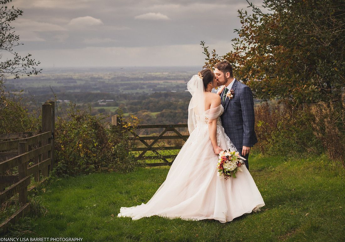 RIBBLE VALLEY AND PRESTON WEDDING - LANCASHIRE