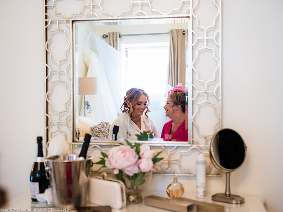 GIRLS GET READY AT BEESTON MANOR WEDDING