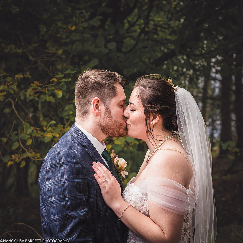 RIBBLE VALLEY AND PRESTON WEDDING - LANCASHIRE