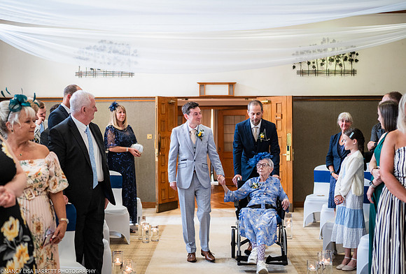WEDDING CEREMONY ENTRANCE  AT THE LANCASTER HOUSE HOTEL, BAILRIGG, LANCASTER, LANCASHIRE