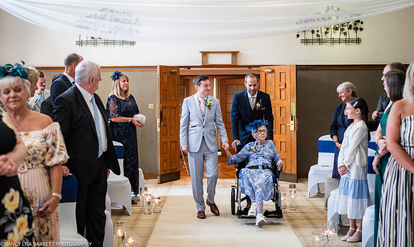 WEDDING CEREMONY ENTRANCE  AT THE LANCASTER HOUSE HOTEL, BAILRIGG, LANCASTER, LANCASHIRE
