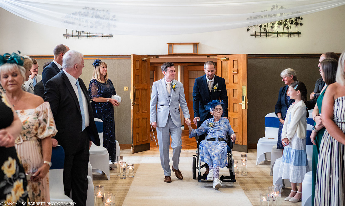 WEDDING CEREMONY ENTRANCE  AT THE LANCASTER HOUSE HOTEL, BAILRIGG, LANCASTER, LANCASHIRE