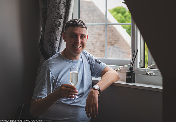 ANDREW GETTING WEDDING READY AT THE LANCASTER HOUSE HOTEL, BAILRIGG, LANCASTER, LANCASHIRE