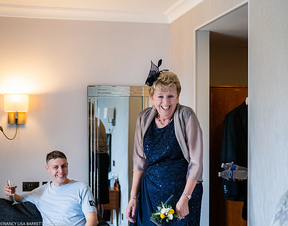 ANDREW GETTING WEDDING READY AT THE LANCASTER HOUSE HOTEL, BAILRIGG, LANCASTER, LANCASHIRE
