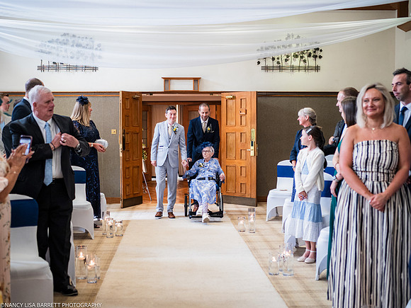 WEDDING CEREMONY ENTRANCE  AT THE LANCASTER HOUSE HOTEL, BAILRIGG, LANCASTER, LANCASHIRE