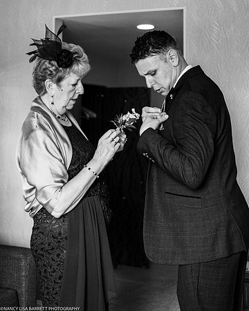 ANDREW GETTING WEDDING READY AT THE LANCASTER HOUSE HOTEL, BAILRIGG, LANCASTER, LANCASHIRE