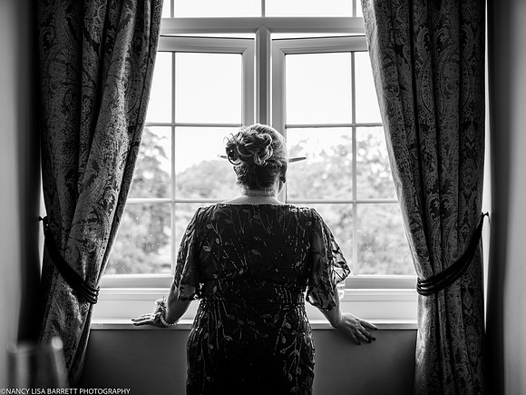 ANDREW GETTING WEDDING READY AT THE LANCASTER HOUSE HOTEL, BAILRIGG, LANCASTER, LANCASHIRE
